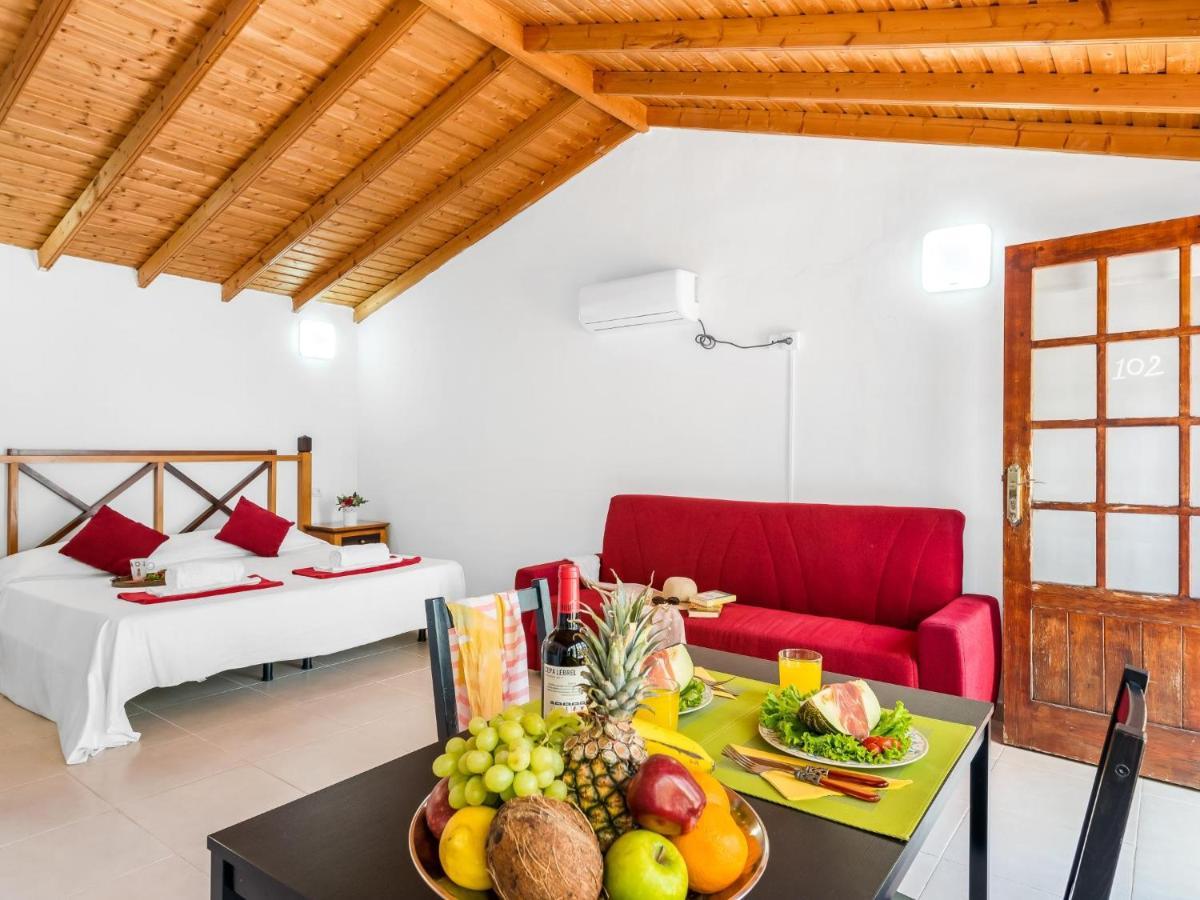 101 Bright, Pool View And Air Conditioning Appartement Playa de las Américas Buitenkant foto
