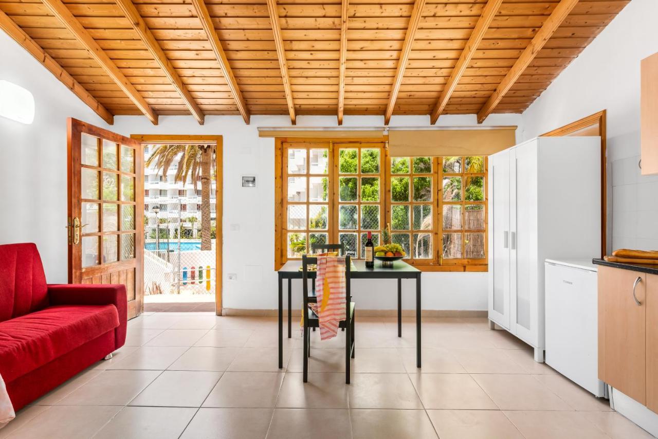 101 Bright, Pool View And Air Conditioning Appartement Playa de las Américas Buitenkant foto